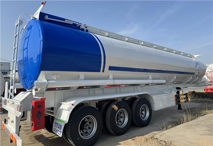 Palm Oil Stainless Steel Tri-Axle 45000 Liters Oil Transport Tanker Trailers for Sale in Mauritius