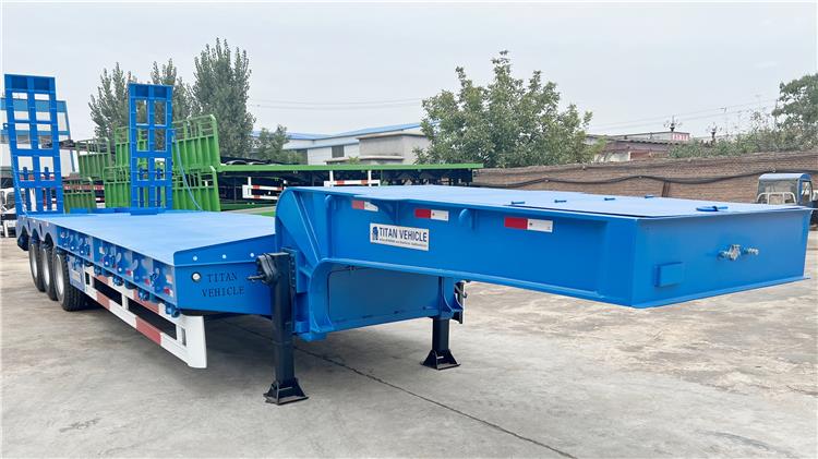 Henred Fruehauf Low Bed Trailer - Henred Fruehauf Trailers for Sale in Namibia